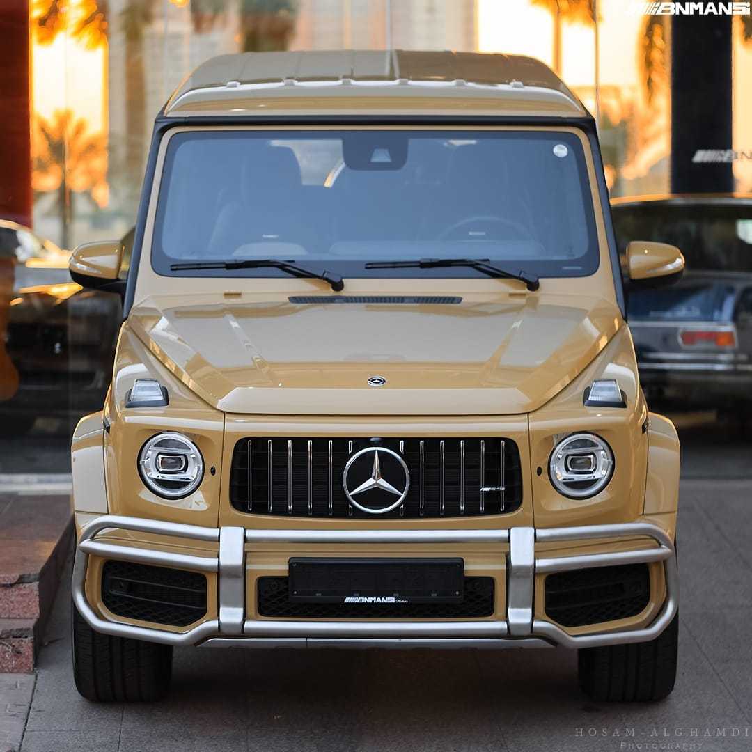 奔驰G63这款颜色叫什么名字？