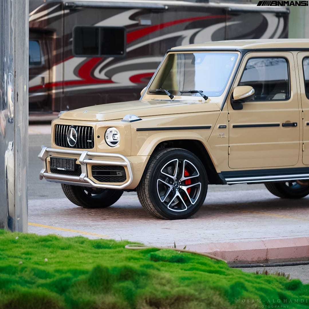 奔驰G63这款颜色叫什么名字？