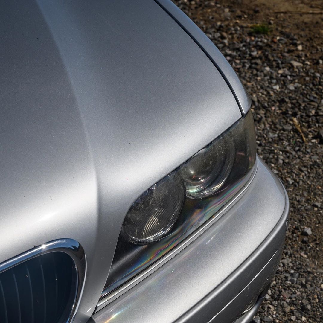 宝马520i 底盘代号E39，老车真是值得一看，越看越好看。