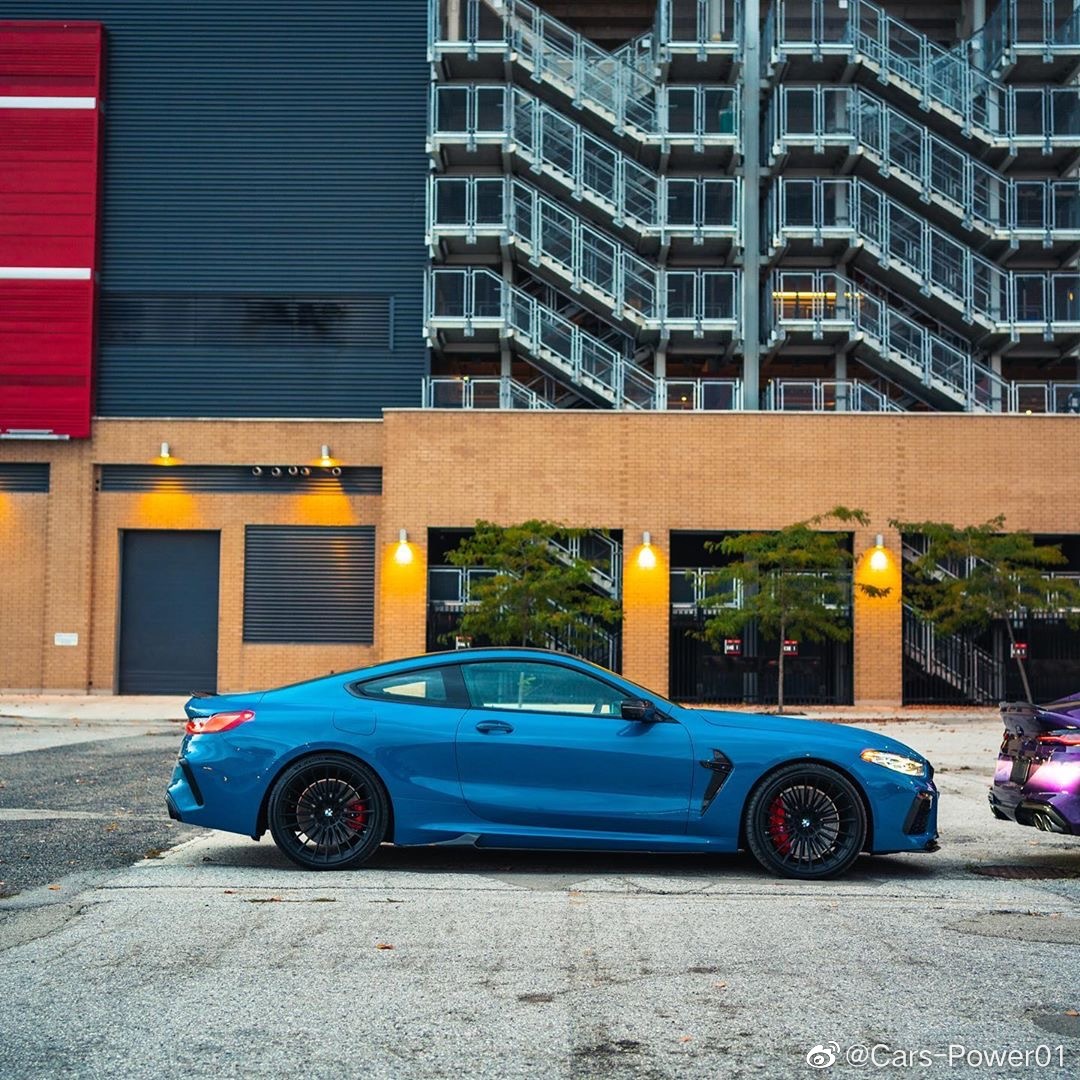 三台宝马M8雷霆版 哪个颜色最好看？