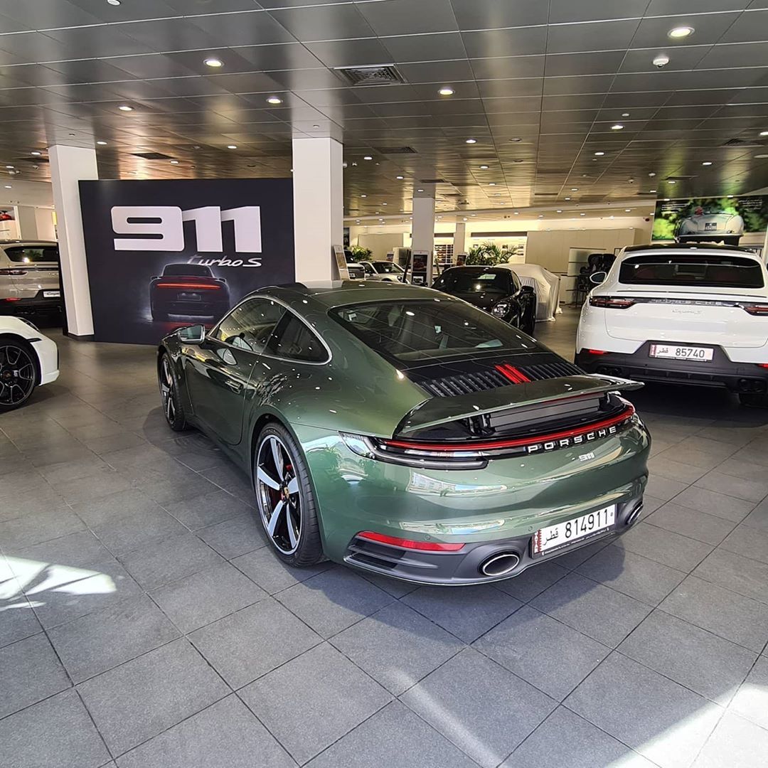 分享图片 多哈，Porsche 992（First PTS橡树绿）
