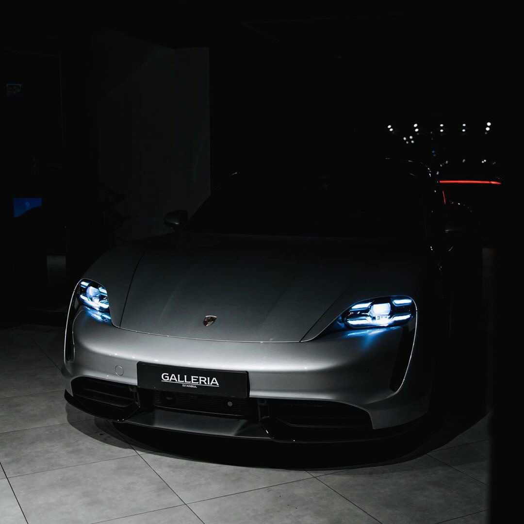 Porsche Taycan turbo S,来一次约会吧！汽车视觉 （保时捷）