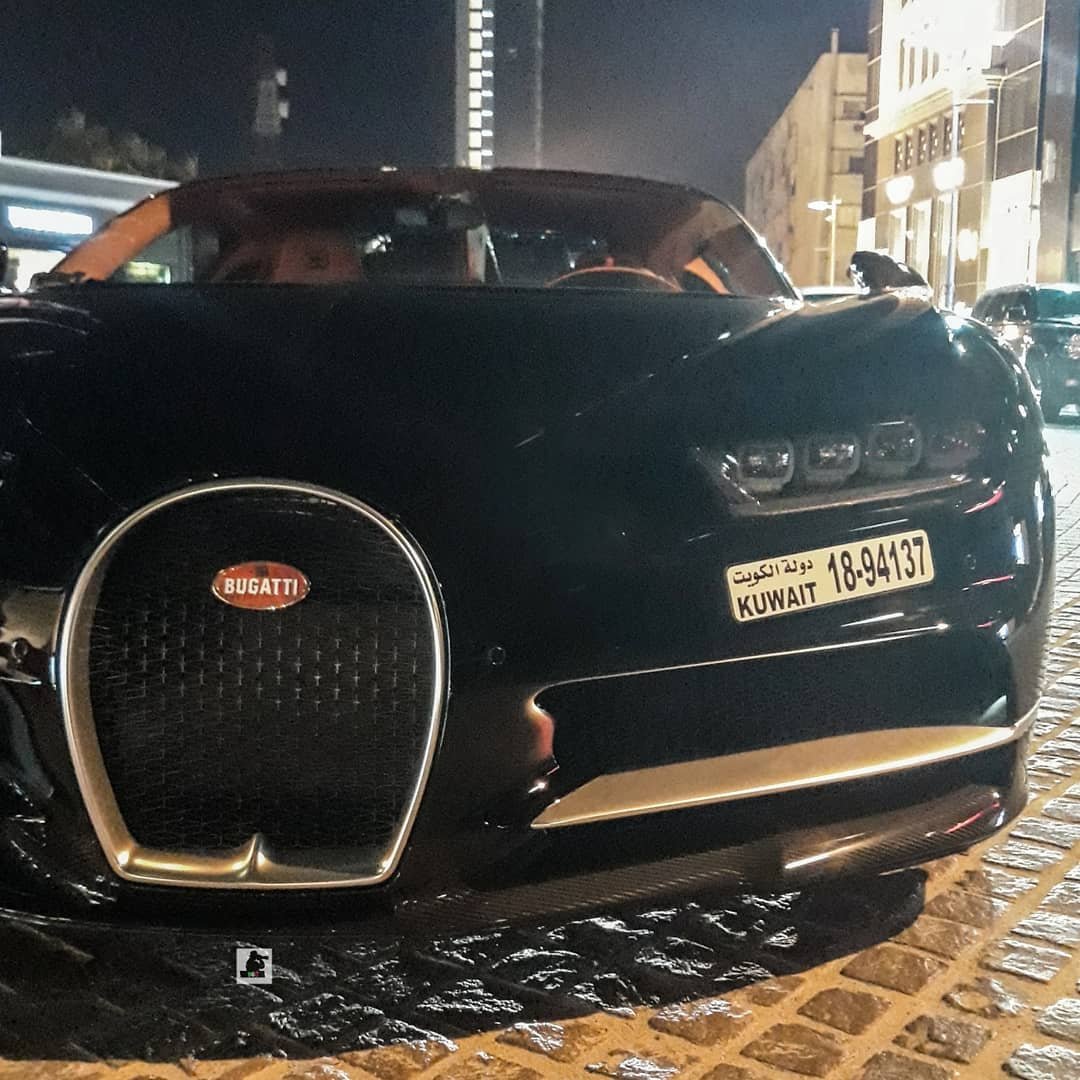 分享图片 科威特，Bugatti chiron Sport