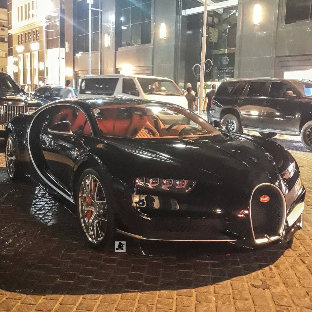 分享图片 科威特，Bugatti chiron Sport