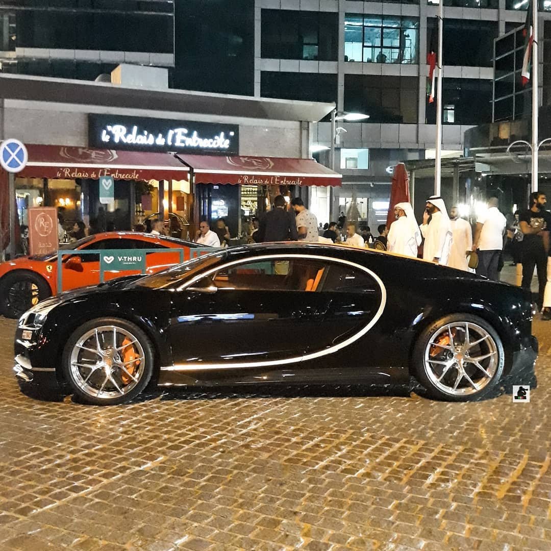 分享图片 科威特，Bugatti chiron Sport