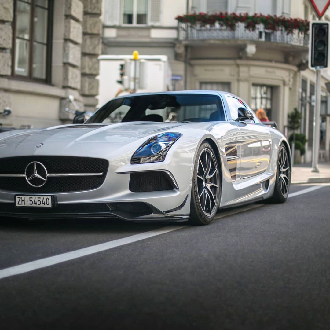 AMG SLS：竞技大神！不服来辩！