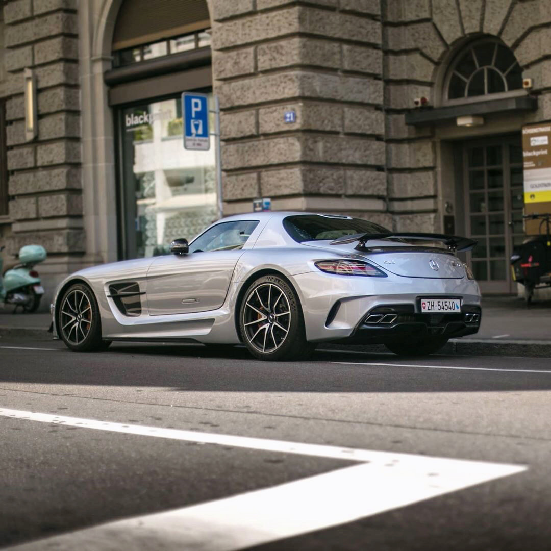 AMG SLS：竞技大神！不服来辩！