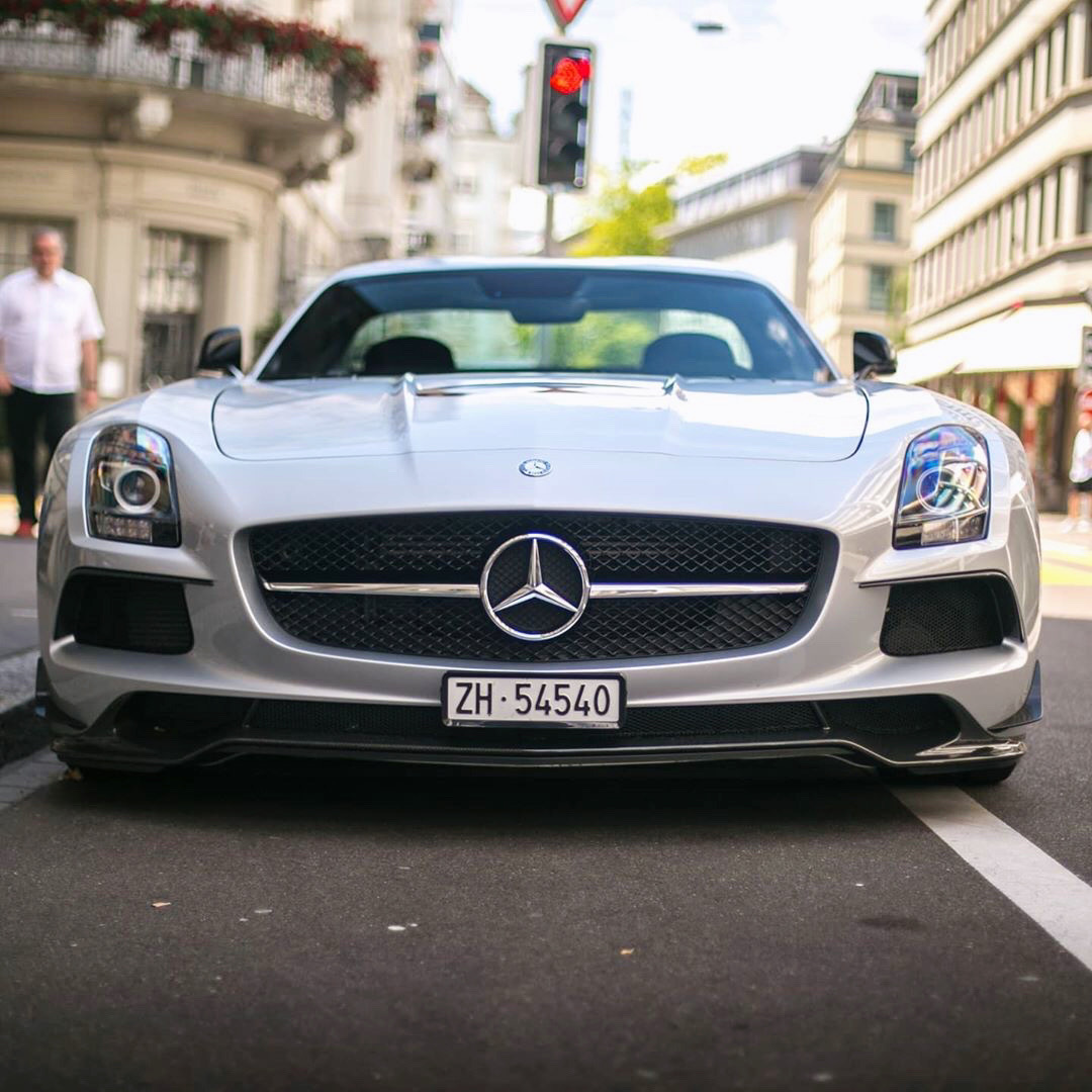 AMG SLS：竞技大神！不服来辩！