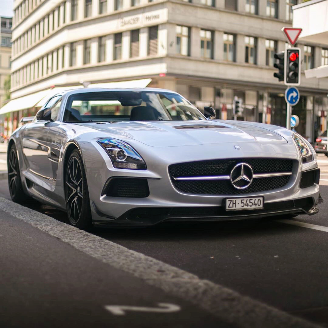 AMG SLS：竞技大神！不服来辩！