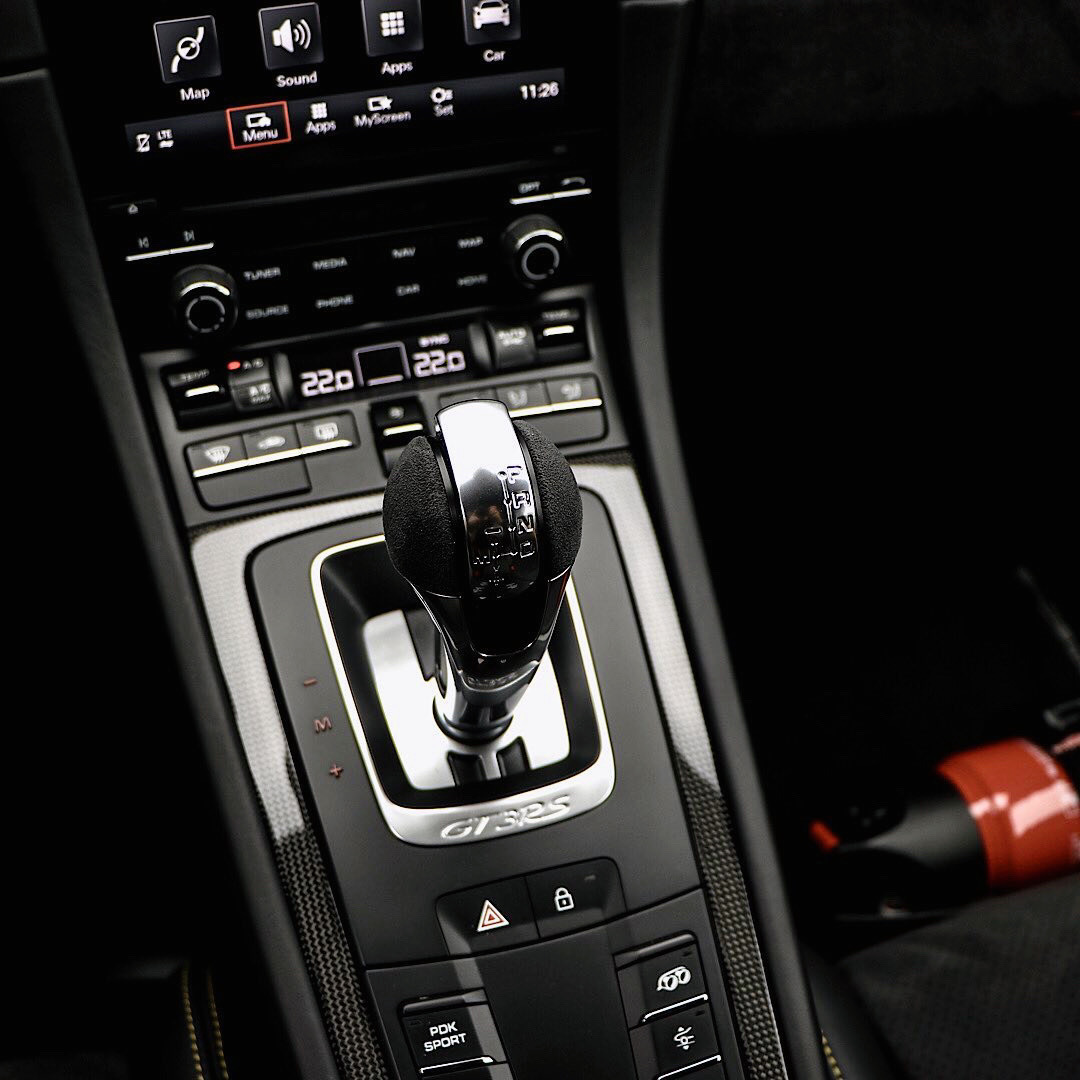 Porsche GT3RS,那挡把是不是很有质感呢？