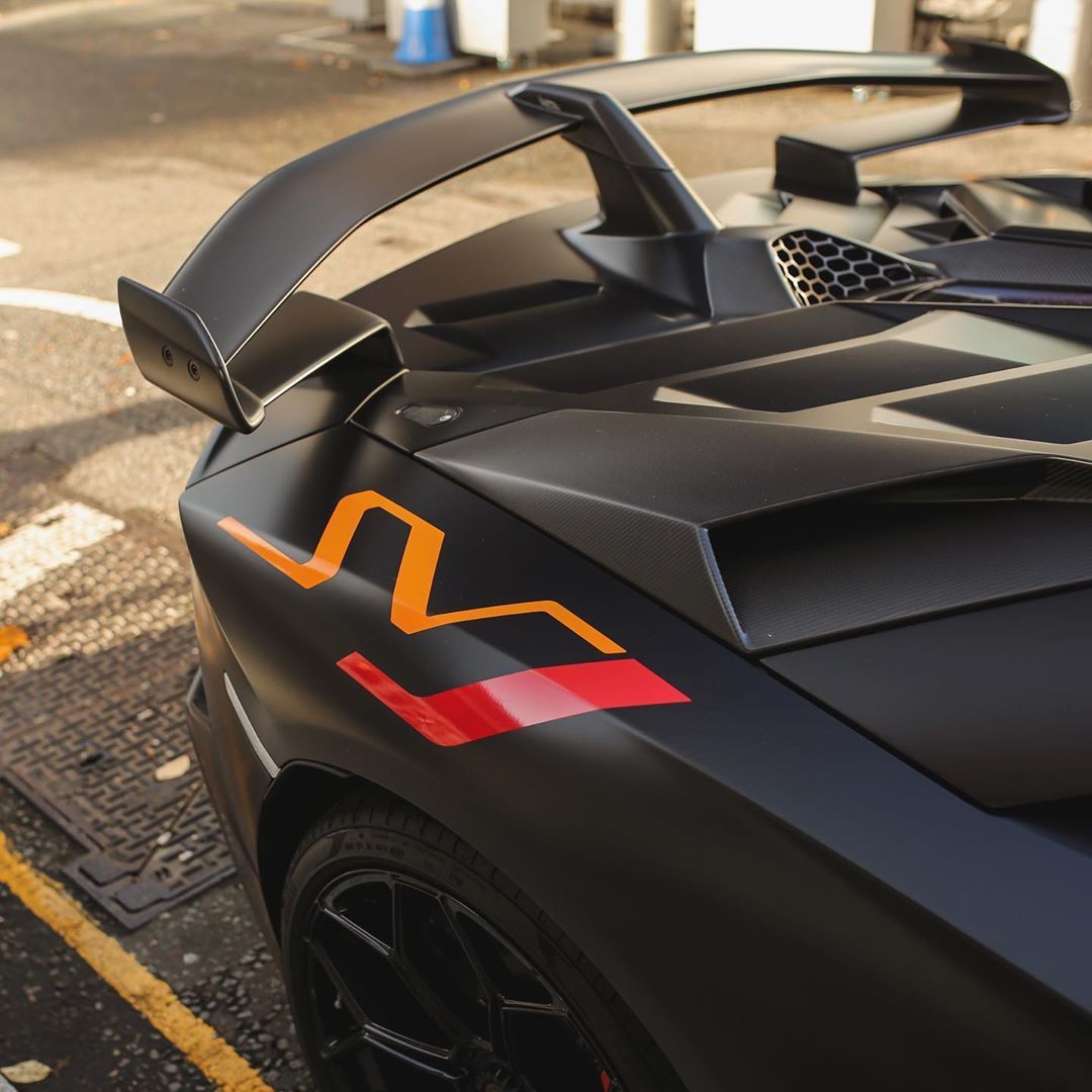哑光黑色系Lamborghini Aventador SVJ