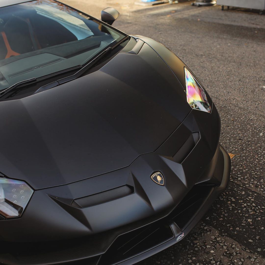 哑光黑色系Lamborghini Aventador SVJ