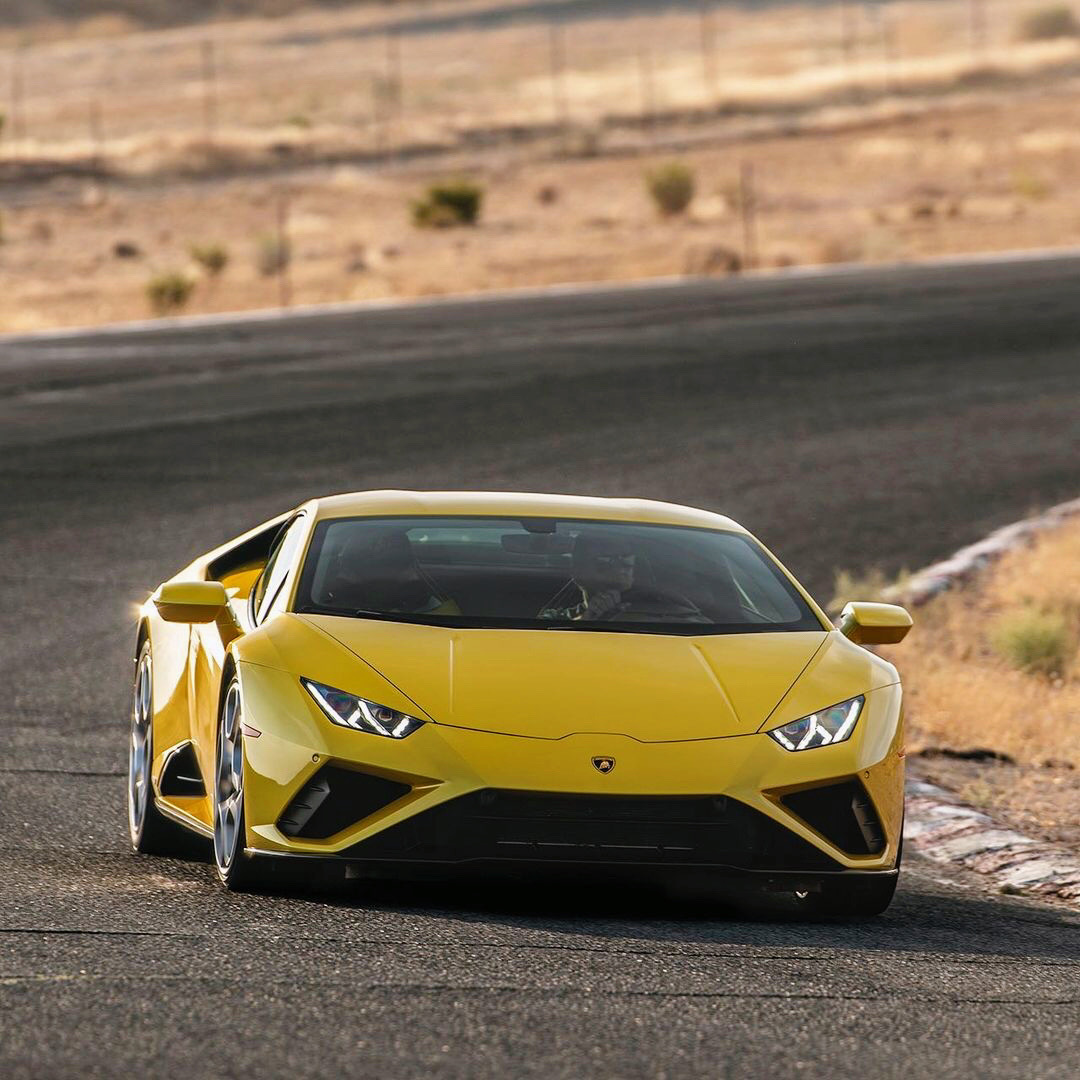 Lamborghini Huracan EVO RWD 烧胎的姿势很美……