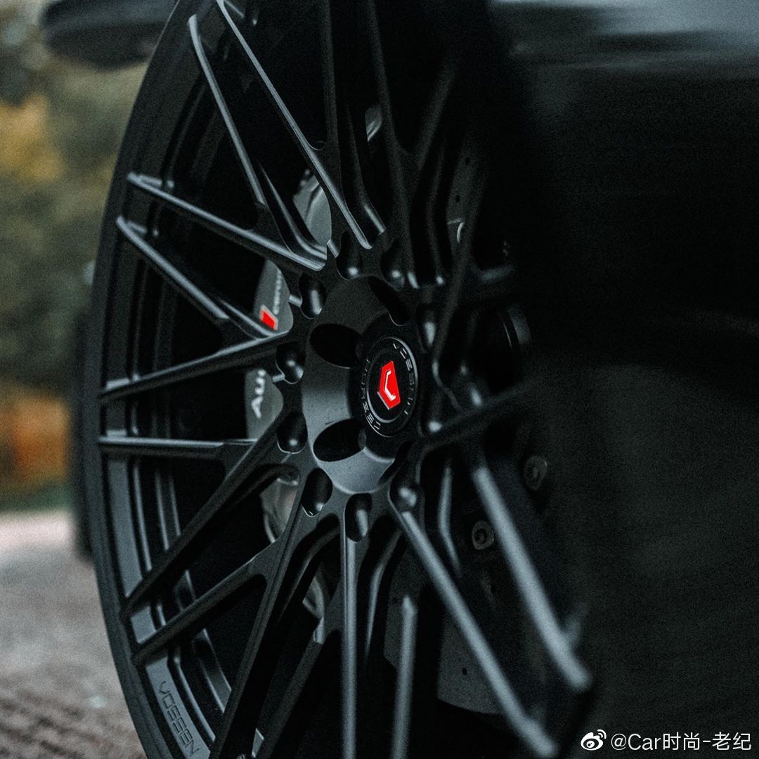 最强买菜车，奥迪RS6 Avant 黑色真帅