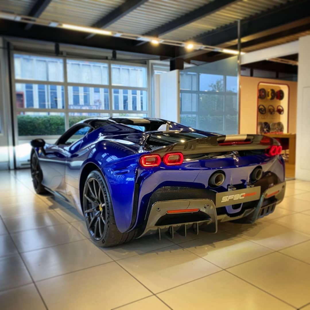 分享图片 罗马，Ferrari SF90 Spider