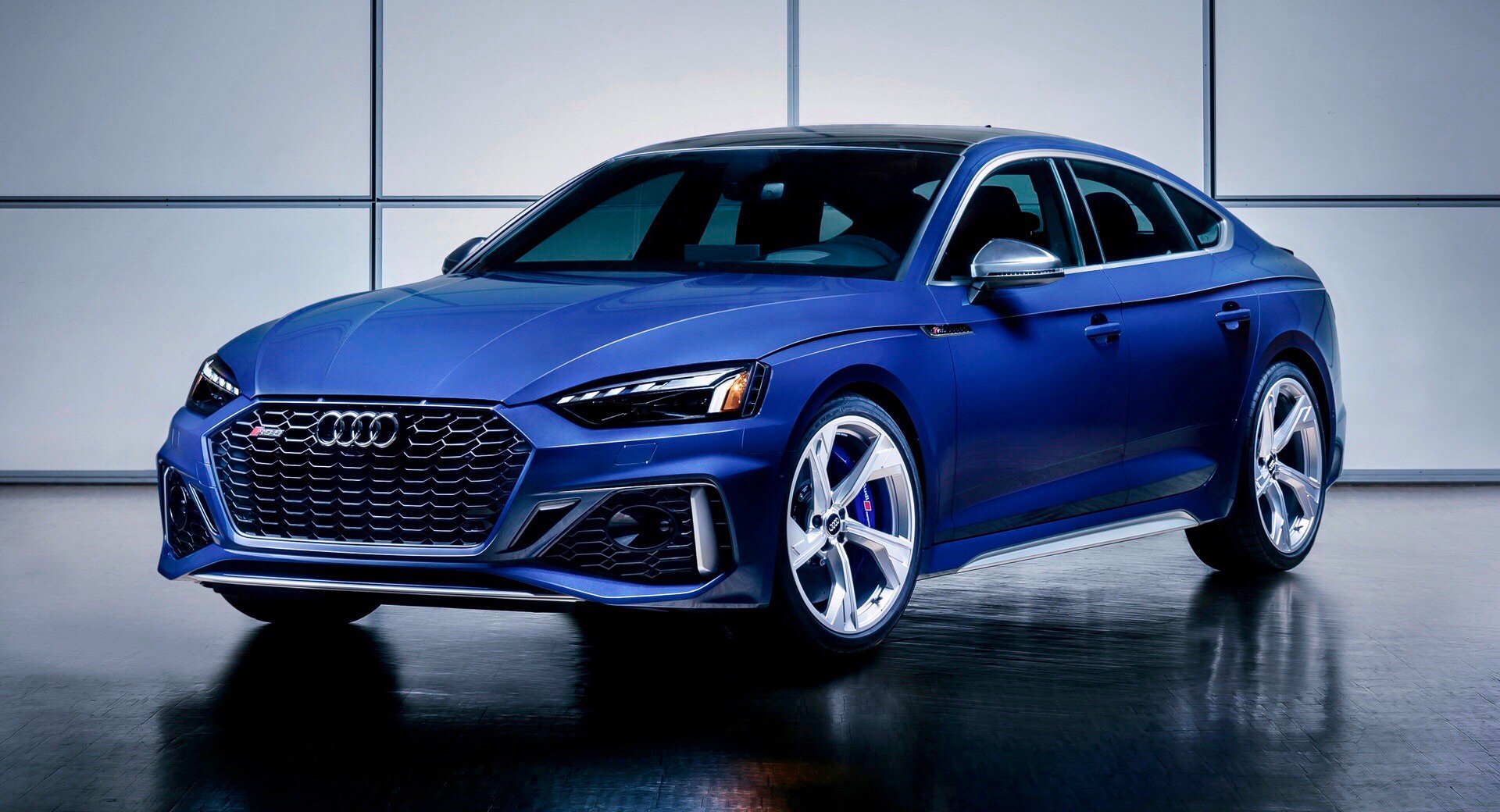 这台奥迪RS5真的好看，不愧是标杆!