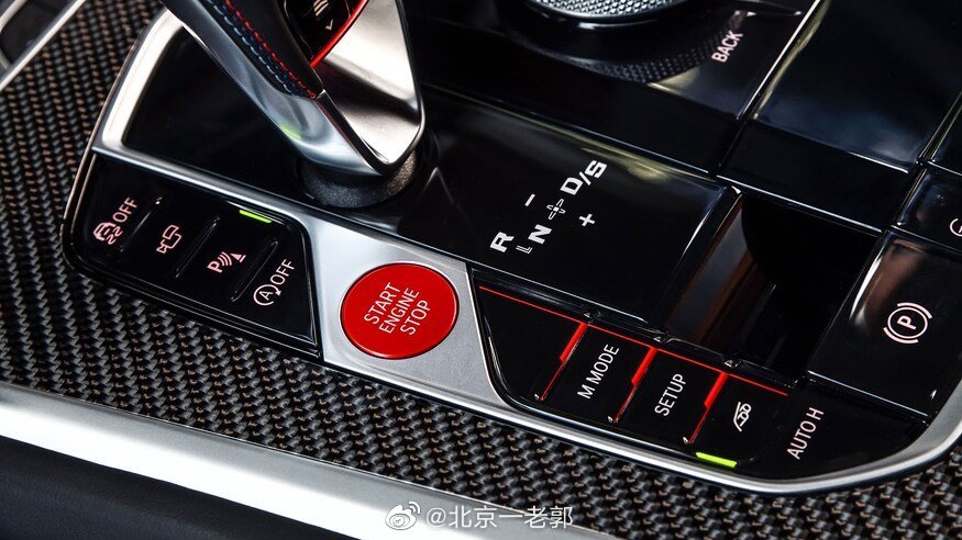 精美汽车图集：宝马X6M紫色和白色哪个更骚气