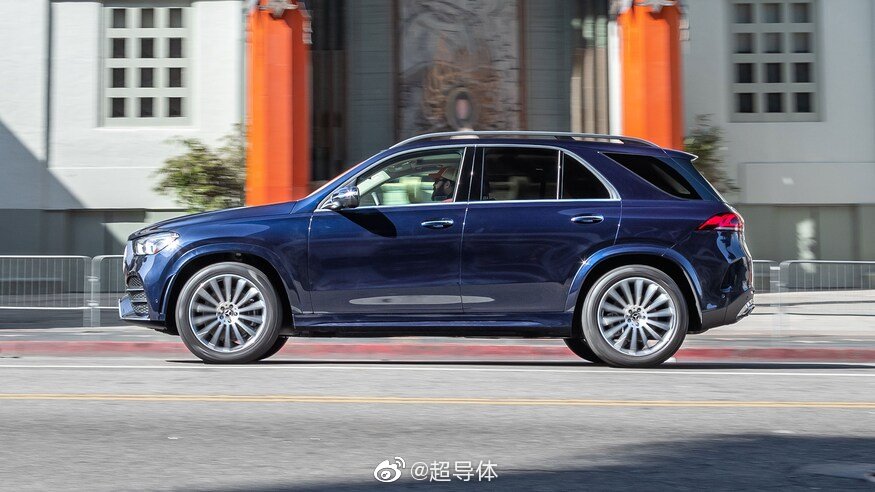 Mercedes-Benz GLE450，越看越顺眼了，有木有