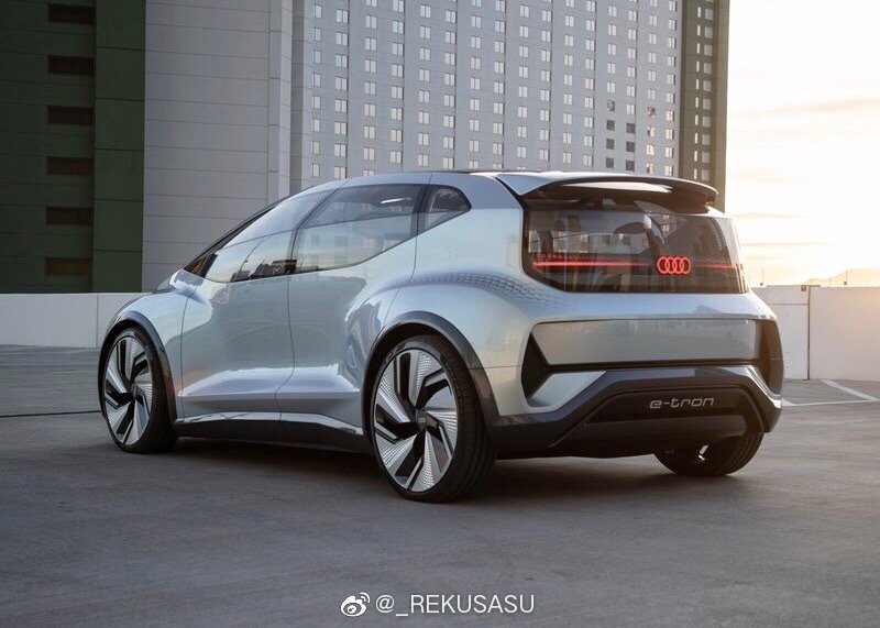 好看的汽车图片：拥有L4自动驾驶的奥迪AI-ME