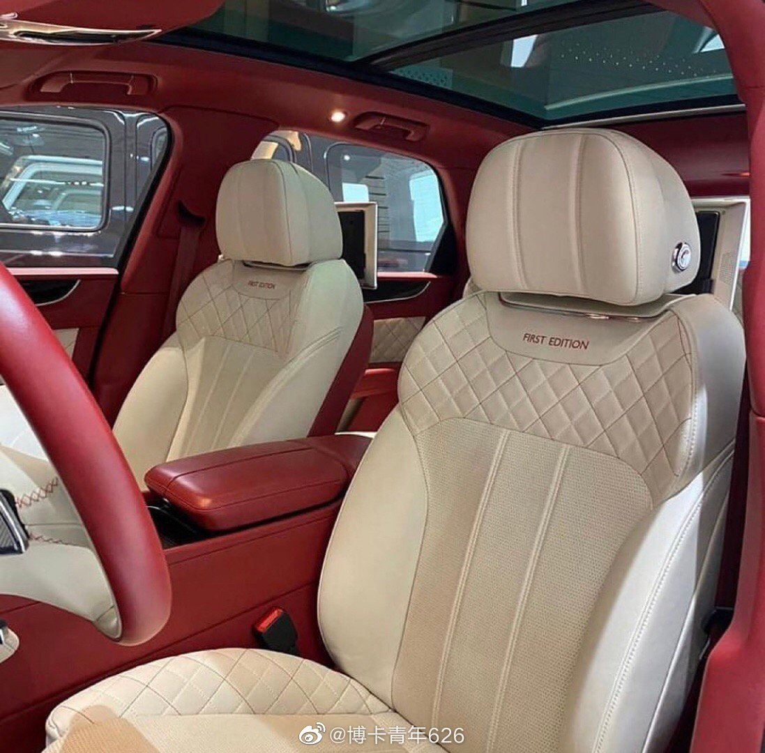 好看的汽车：宾利添越3.0T V6造型帅气
