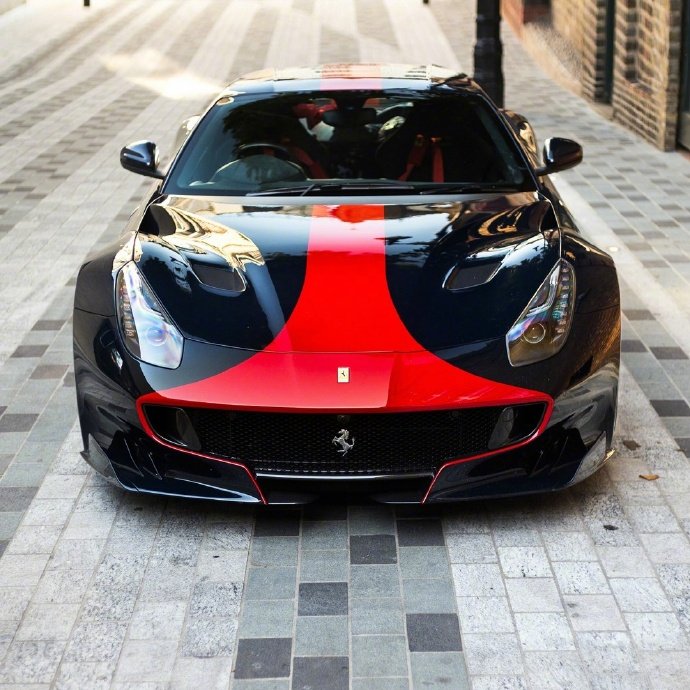 法拉利F12 tdf，喜欢哪种颜色呢？