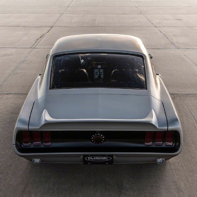 各位新年快乐，你们觉得这枚野马Mustang美哉否？