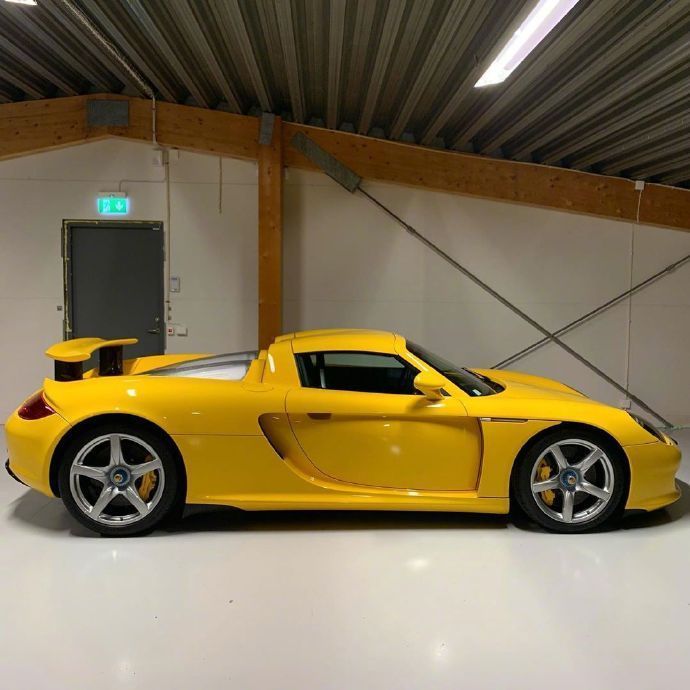 黄色保时捷Carrera GT，喜欢不？