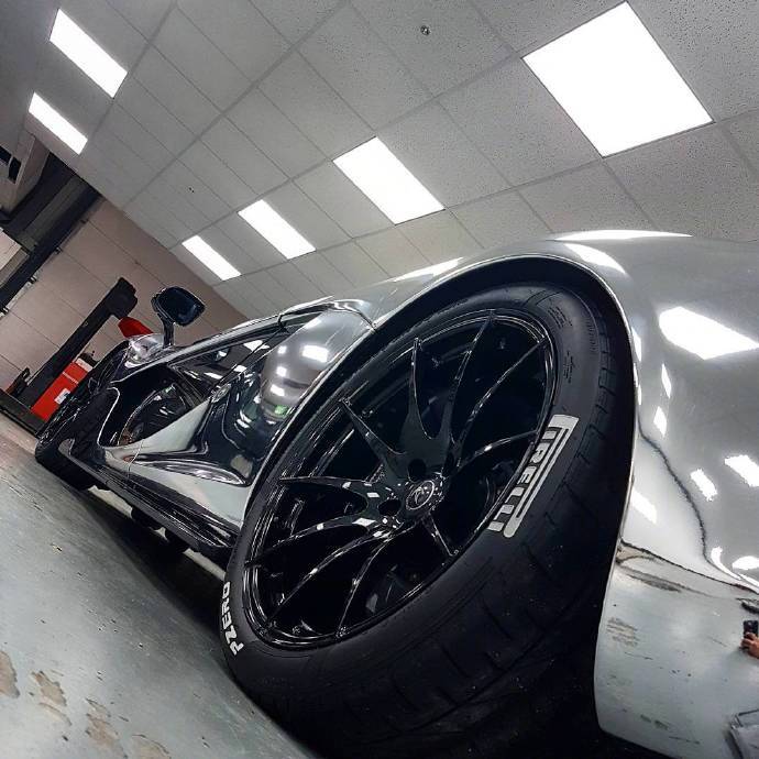 高清汽车美图：电银迈凯伦P1，霸气外漏