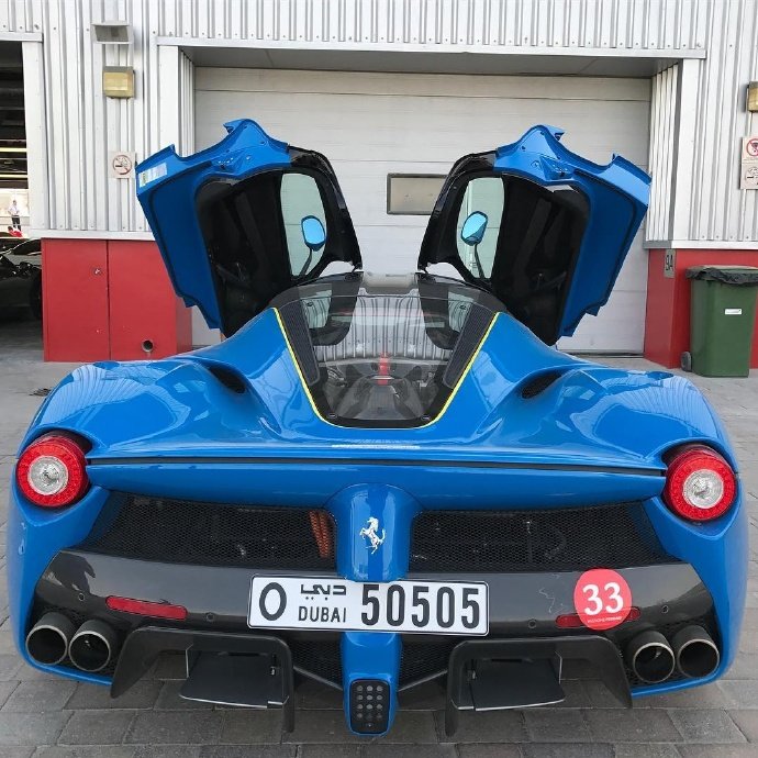 法拉利LaFerrari，完美的骏马！爱你不是两三天~