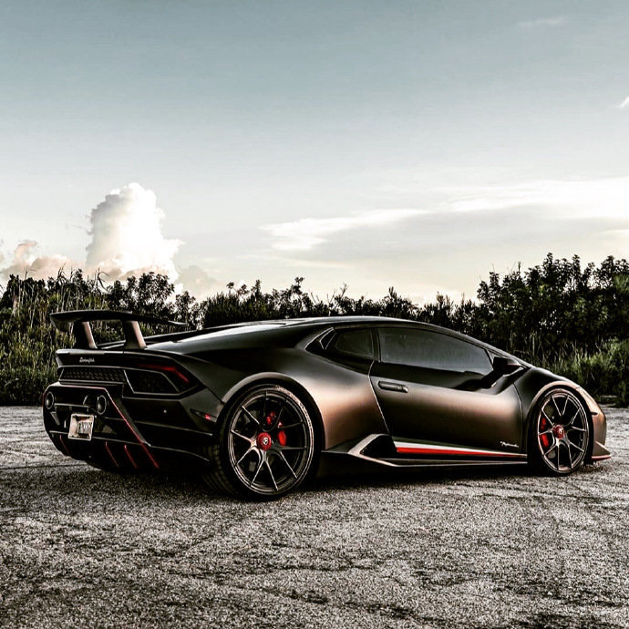 Lamborghini Huracan Performante 的基因简直太秀