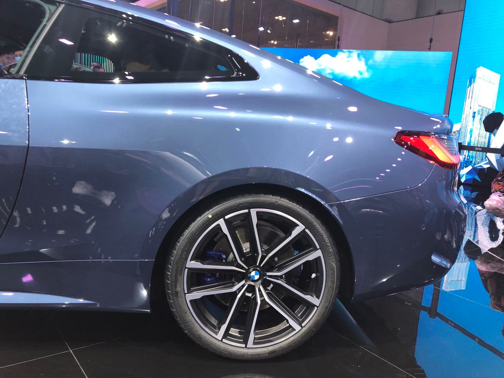 听说都在看宝马4系，小编从现场采集的高清大图奉上