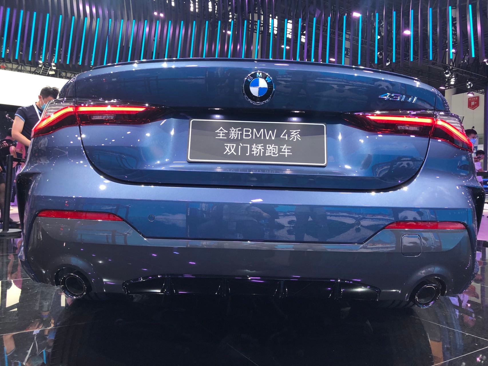 听说都在看宝马4系，小编从现场采集的高清大图奉上