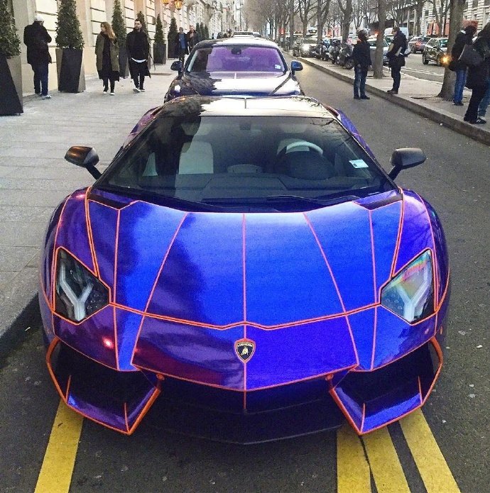 五彩缤纷兰博基尼，牛气冲天！