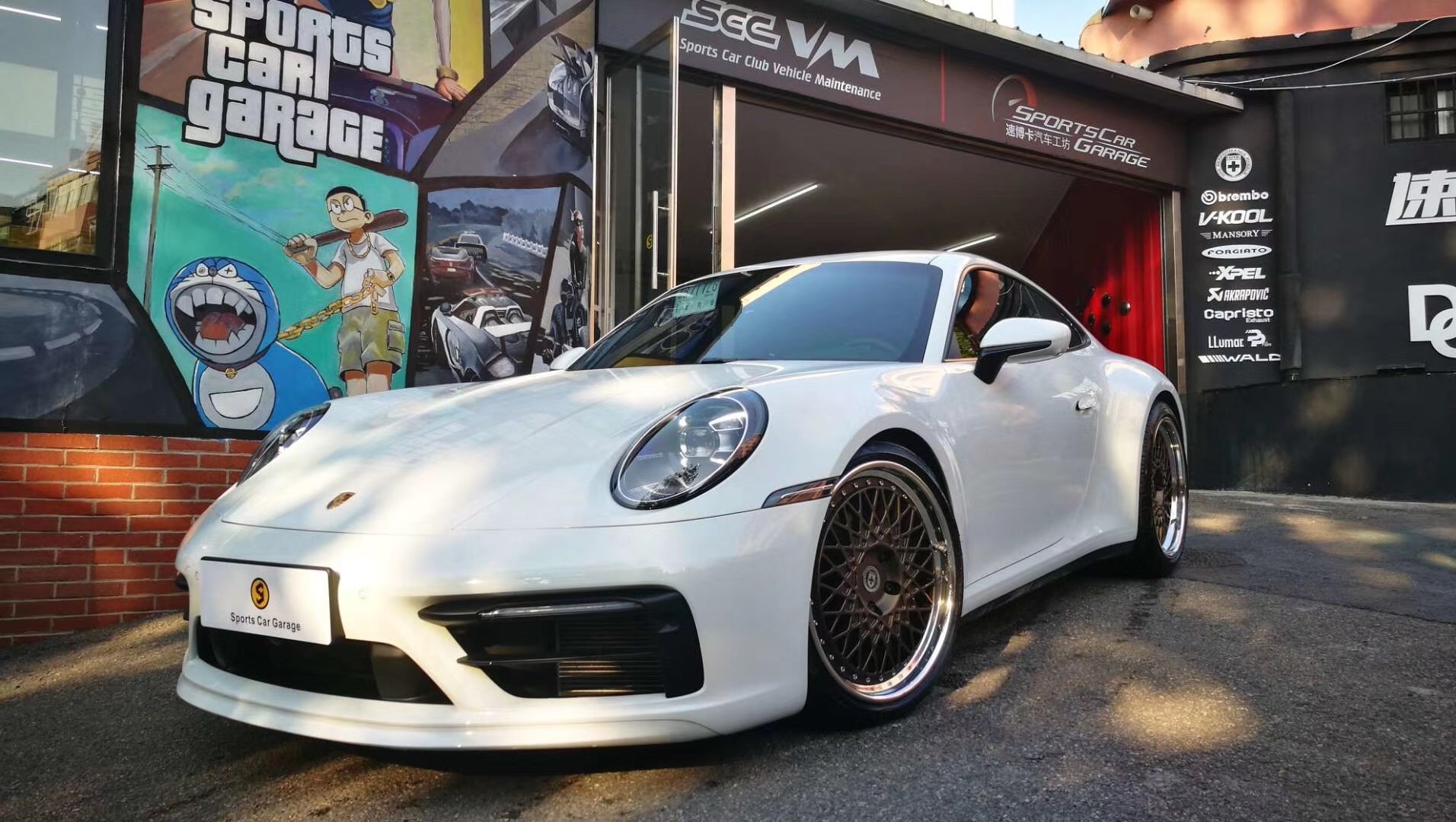 Porsche 992升级HRE VINTAGE 501，非一般的时尚潮流和复古风格