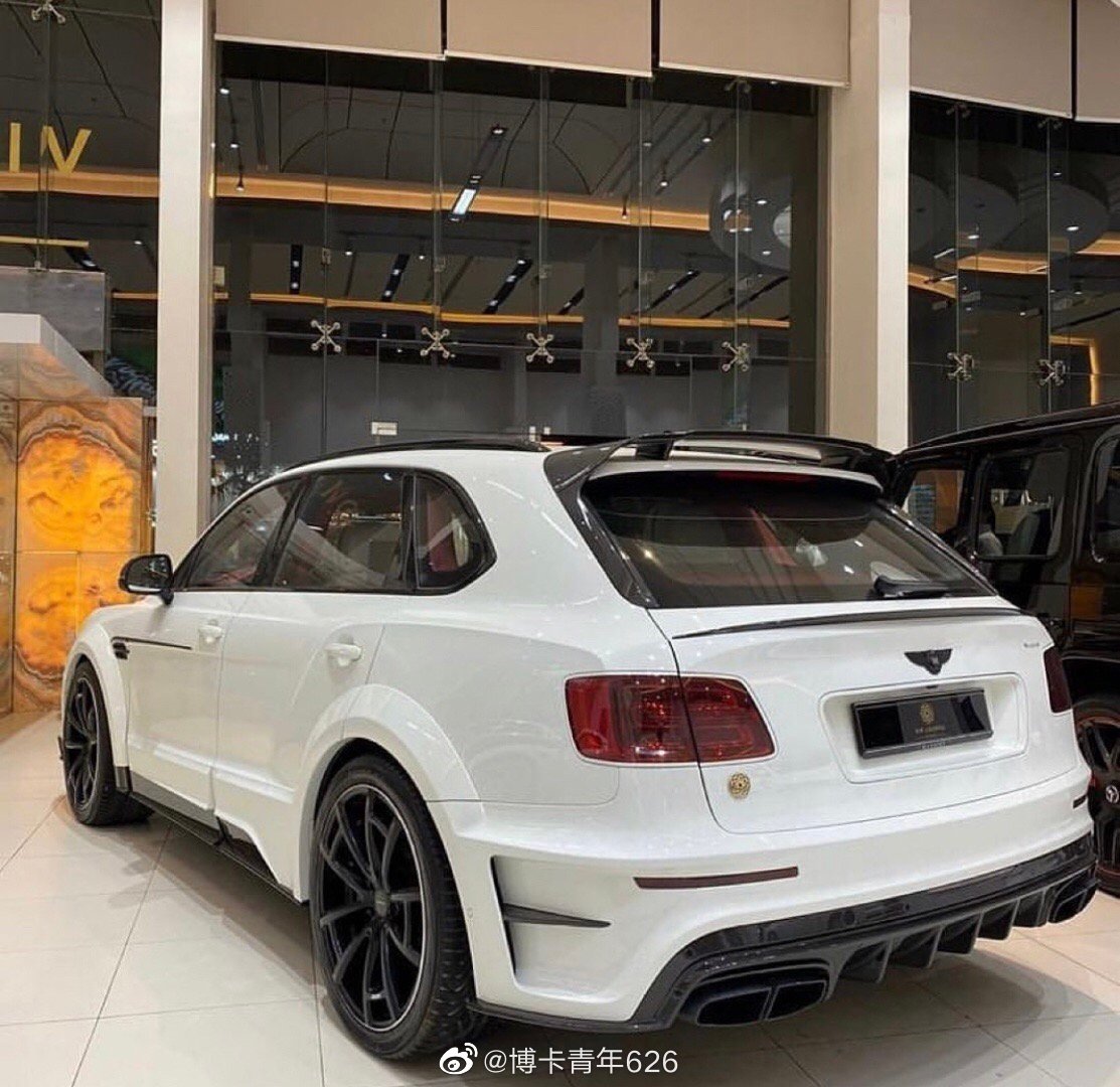 好看的汽车：宾利添越3.0T V6造型帅气