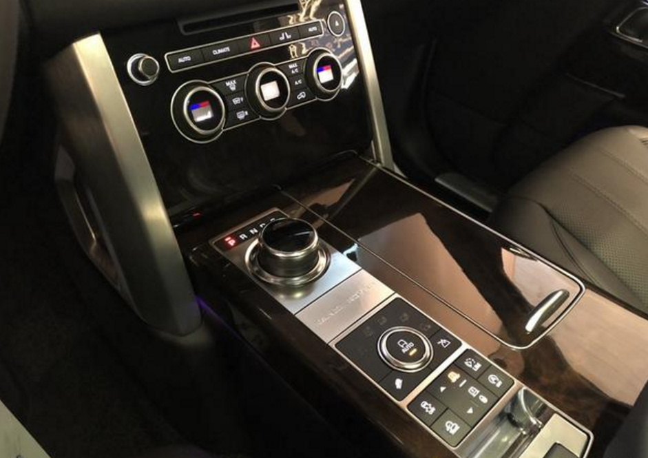 揽胜行政和雷克萨斯LX570到底哪款强