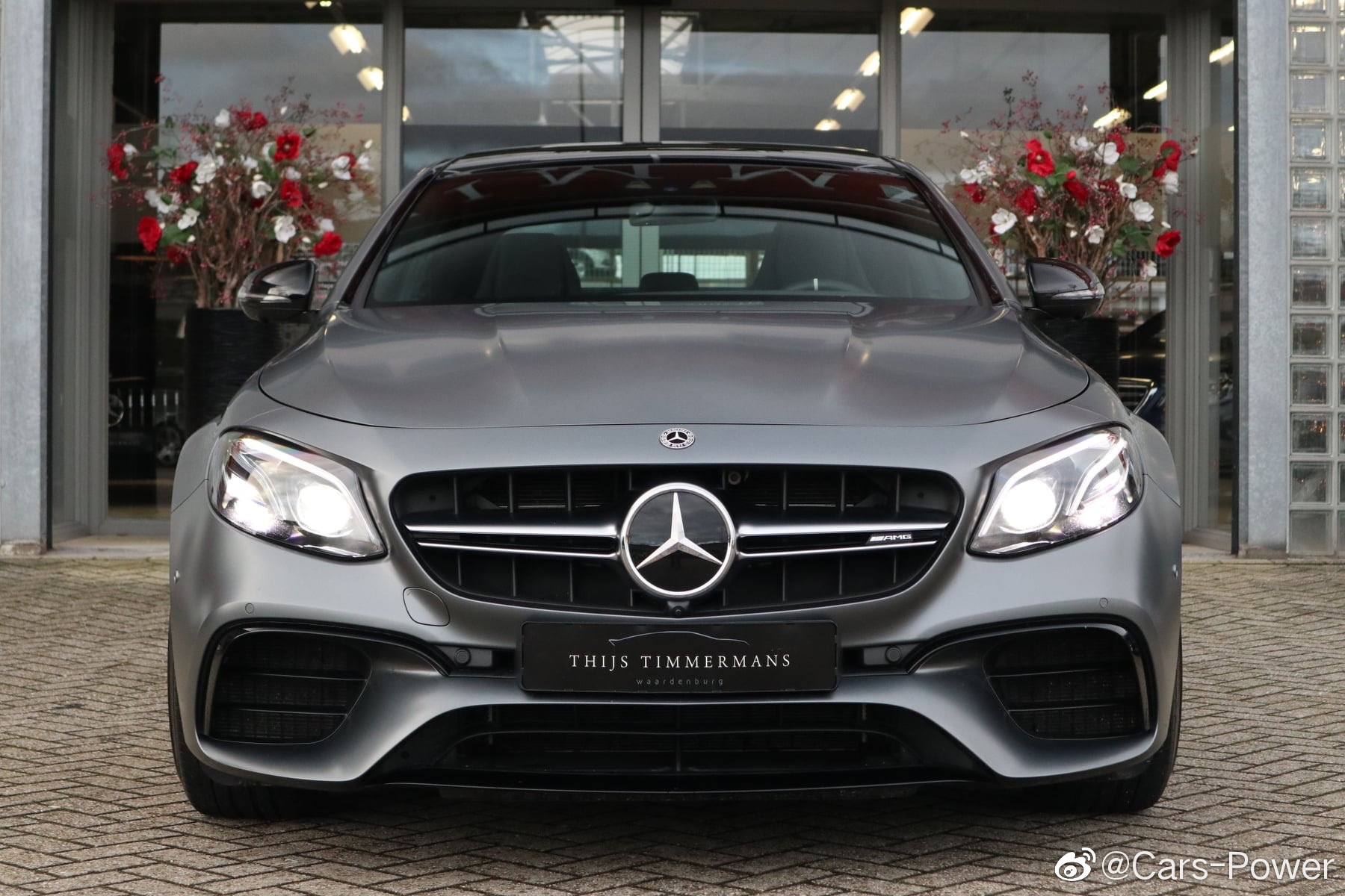 AMG E：战意十足的配色!