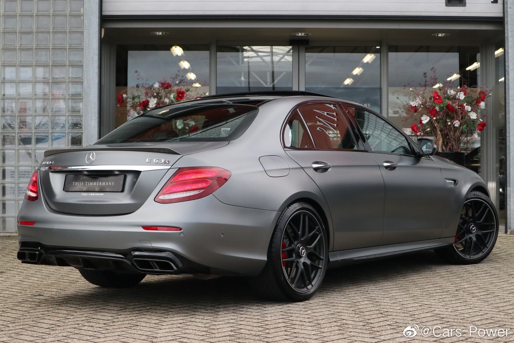 AMG E：战意十足的配色!