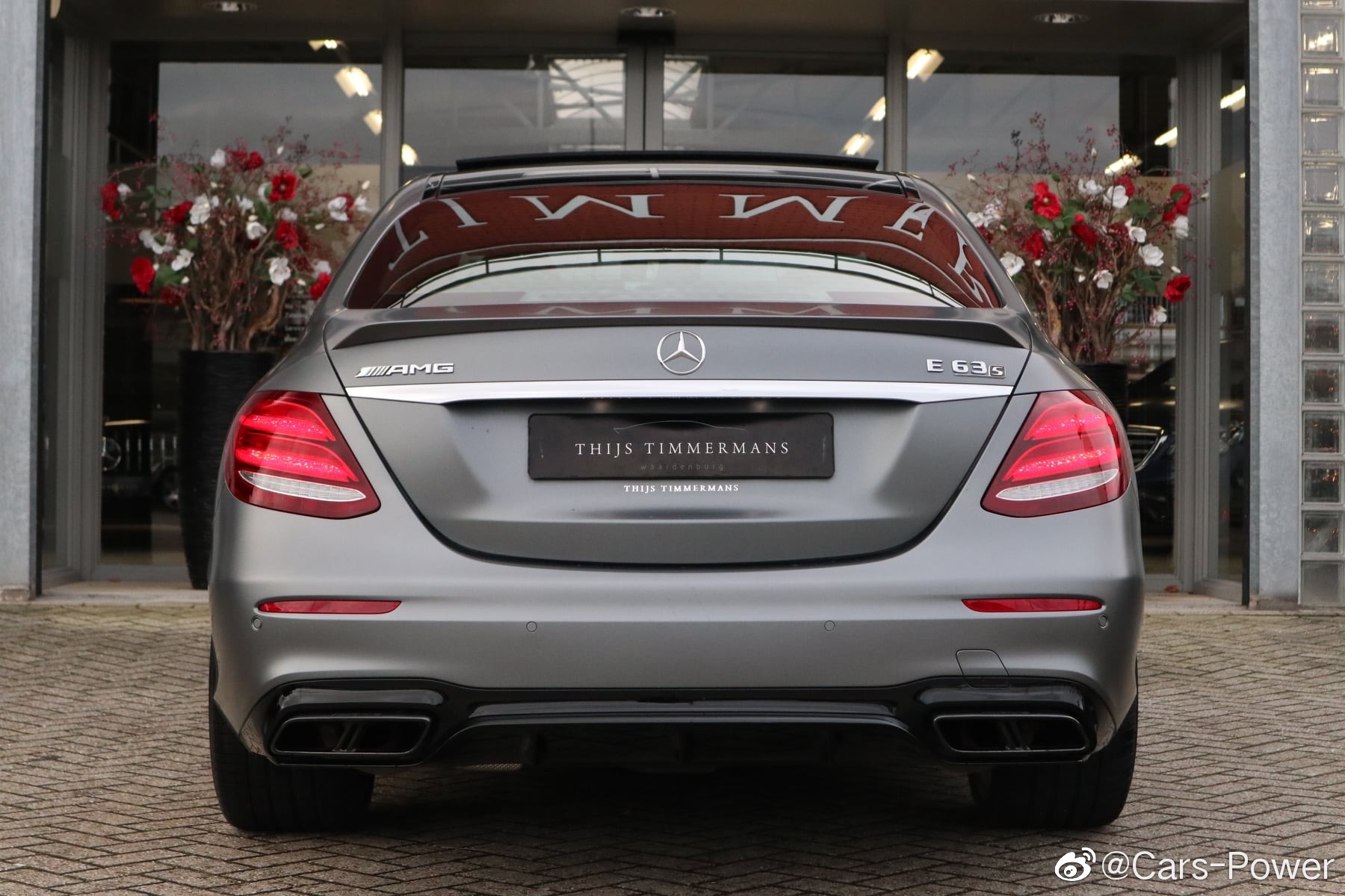 AMG E：战意十足的配色!