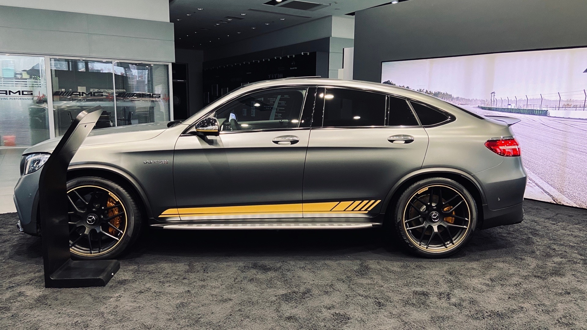 奔驰GLC63 S Coupe特别版 裸车102.8万开回家