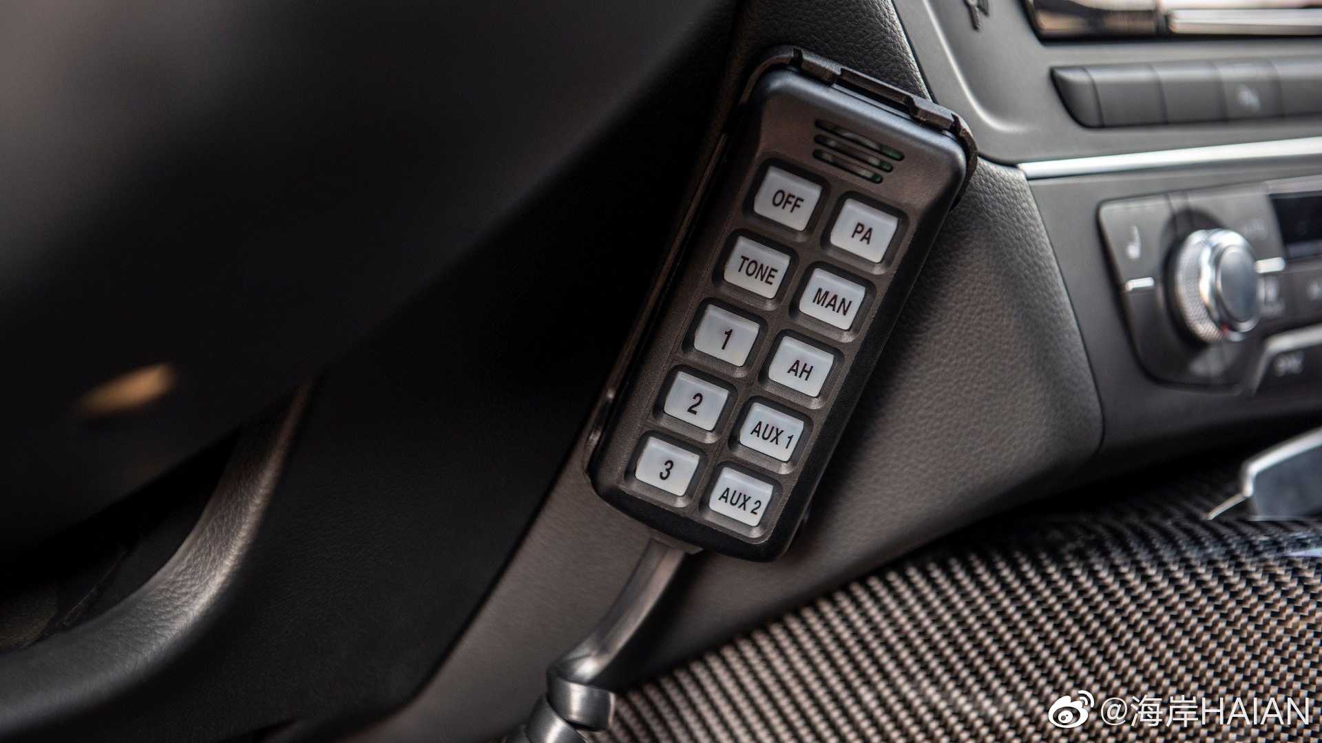 奥迪RS7：战意十足的配色!