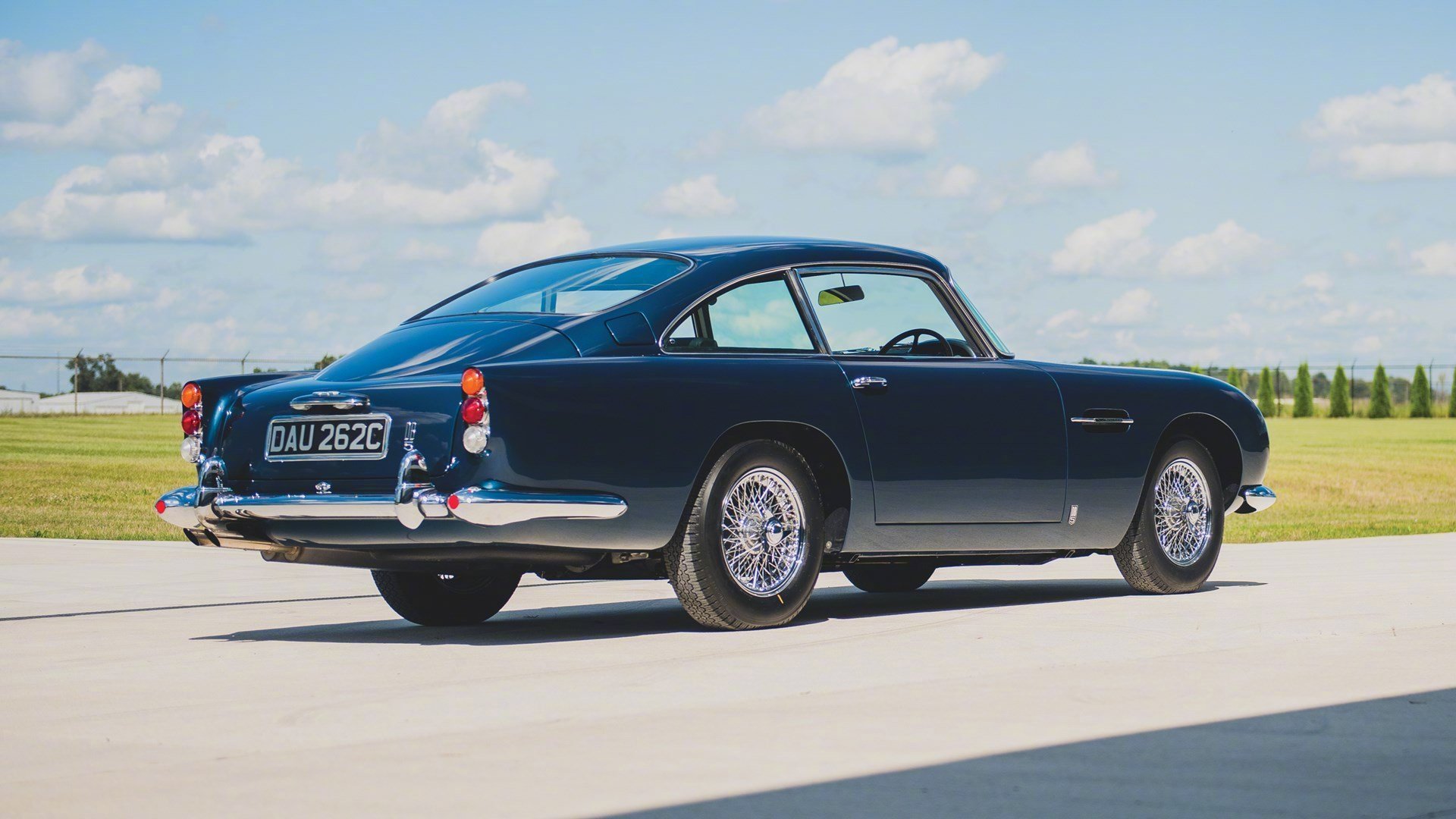 Aston Martin DB5  经典大气！