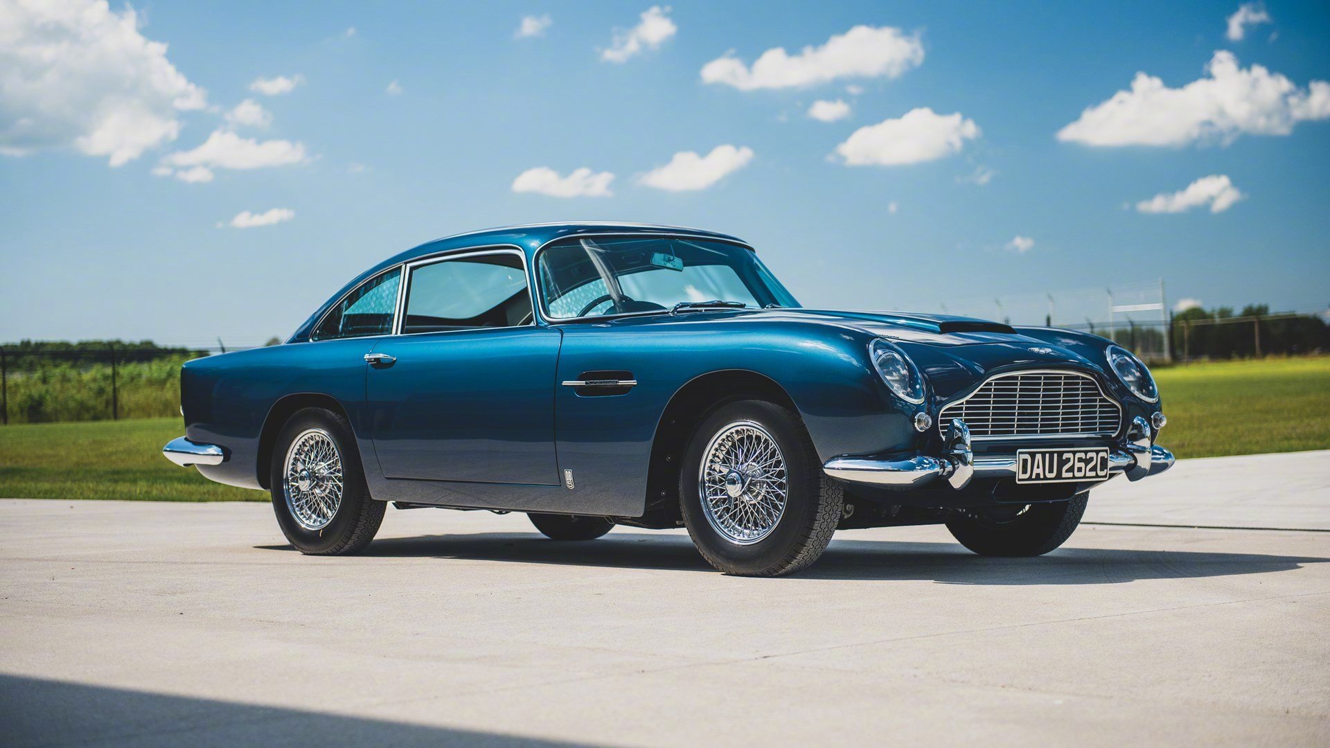 Aston Martin DB5  经典大气！