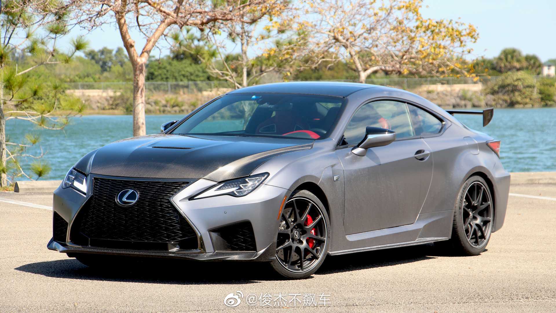 2020 雷克萨斯 RC F 赛道版图赏，5.0L V8 发动机，472 马力。