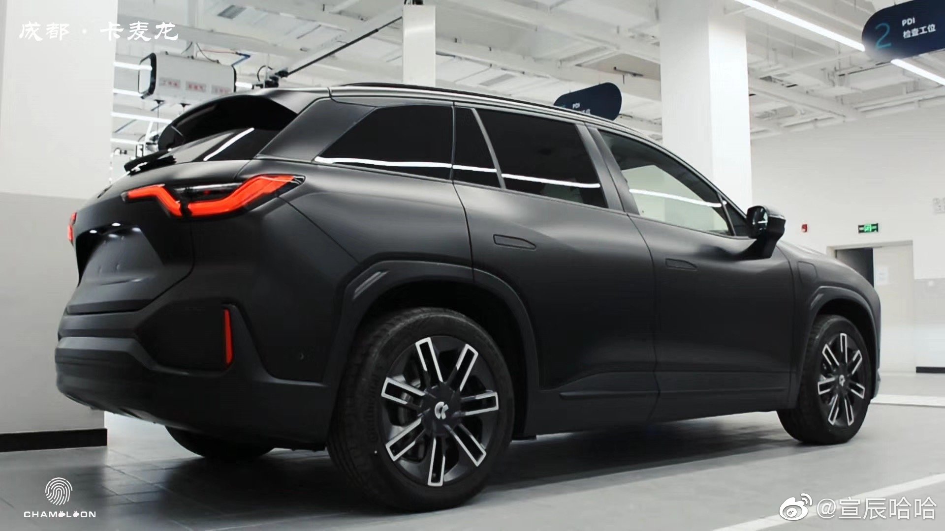 黑武士 蔚来ES6  Chameleon车身定制