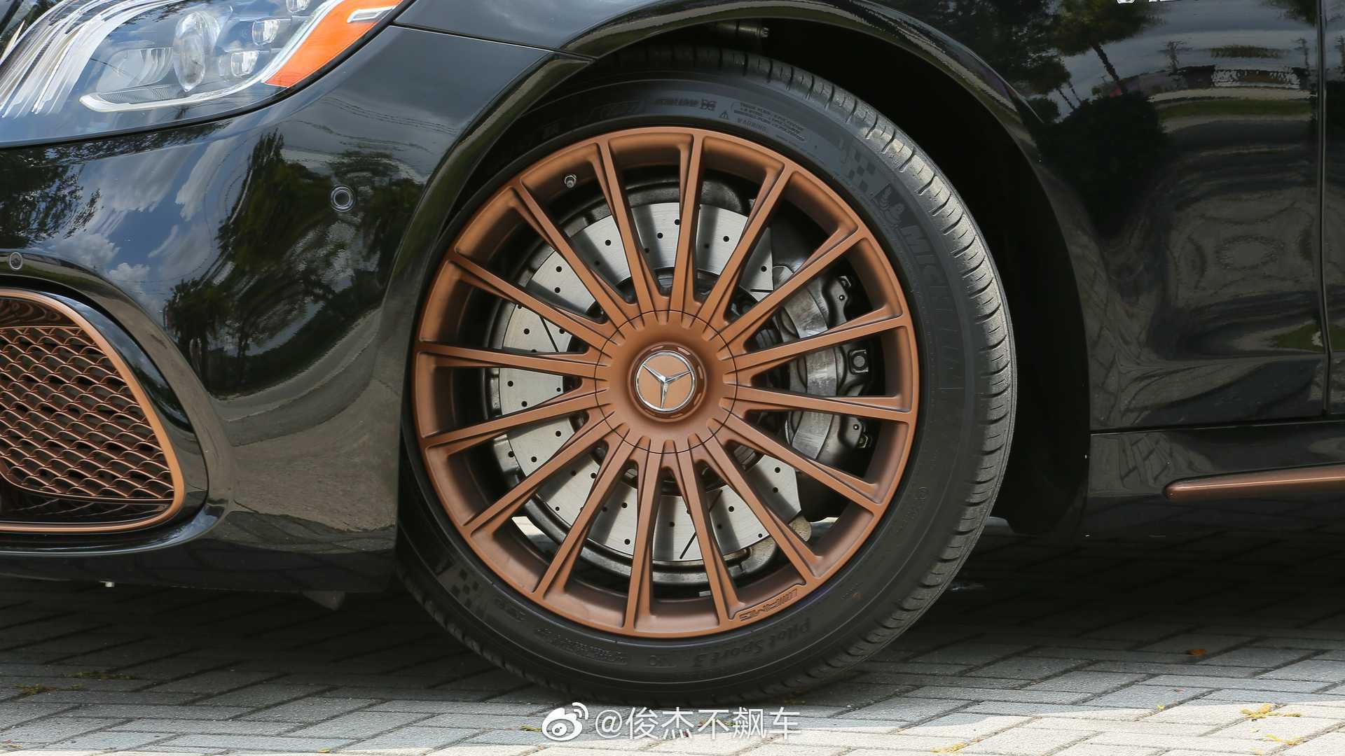 AMG S：战意十足的配色!