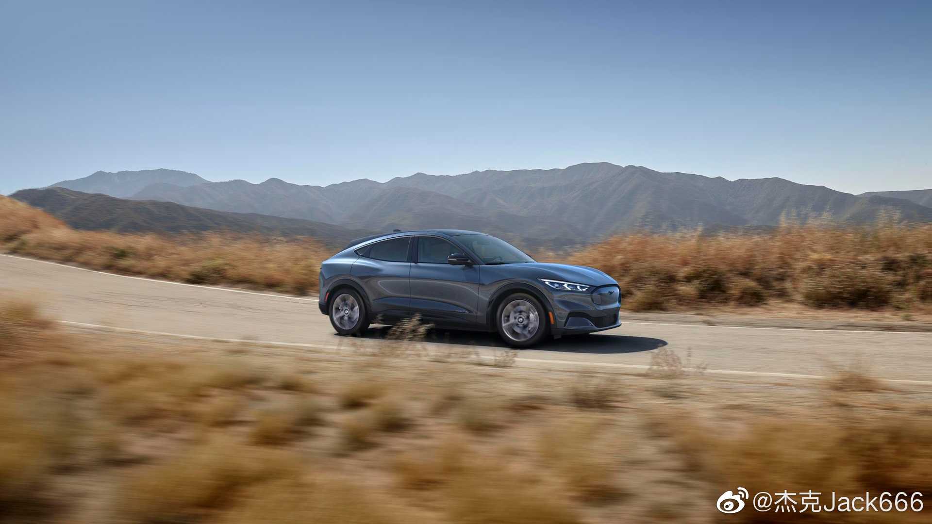 福特纯电动 Mustang Mach-E外型确实好看，如果价格适中的话...
