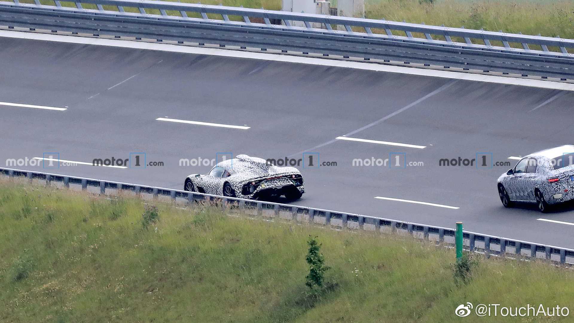 造型很科幻：奔驰概念车发布