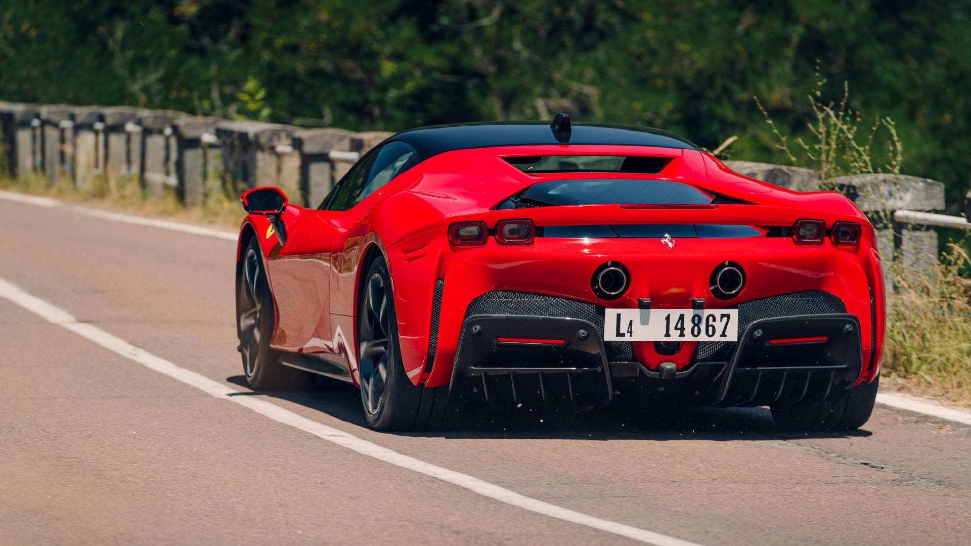 TopGear测试地表最强法拉利-SF90 Stradale