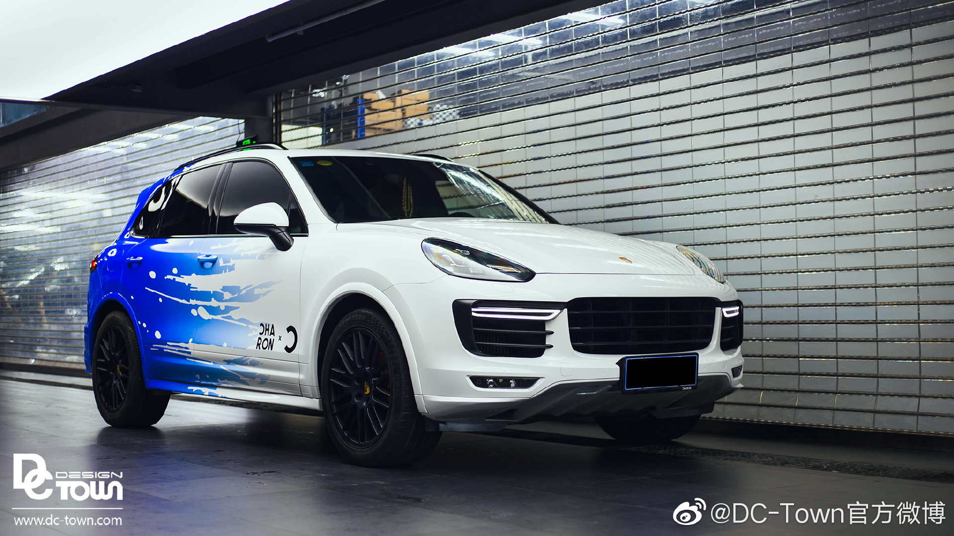 DC出品： 保时捷卡宴 整车蓝白泼墨彩绘